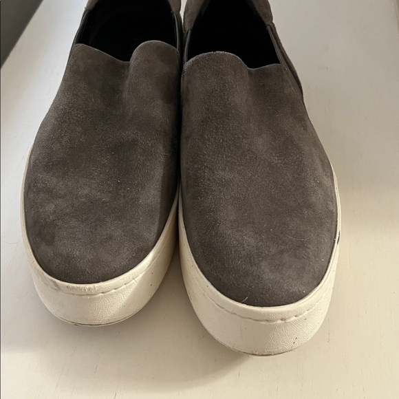 Vince Grey Slip On Sneakers - Picture 4 of 4